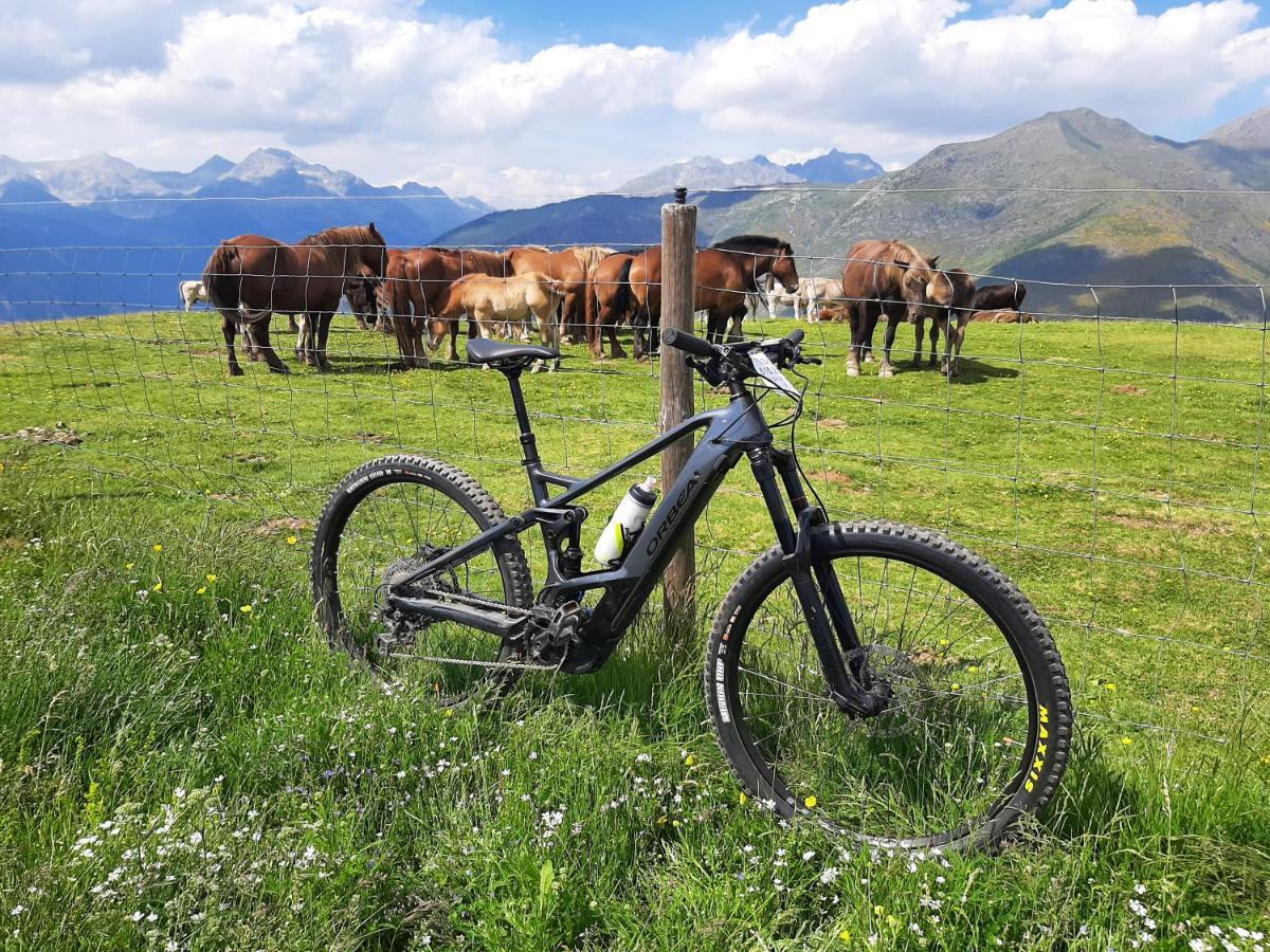Bonic I Acollidor Triplex Amb Vistes Appartamento Bohí Esterno foto