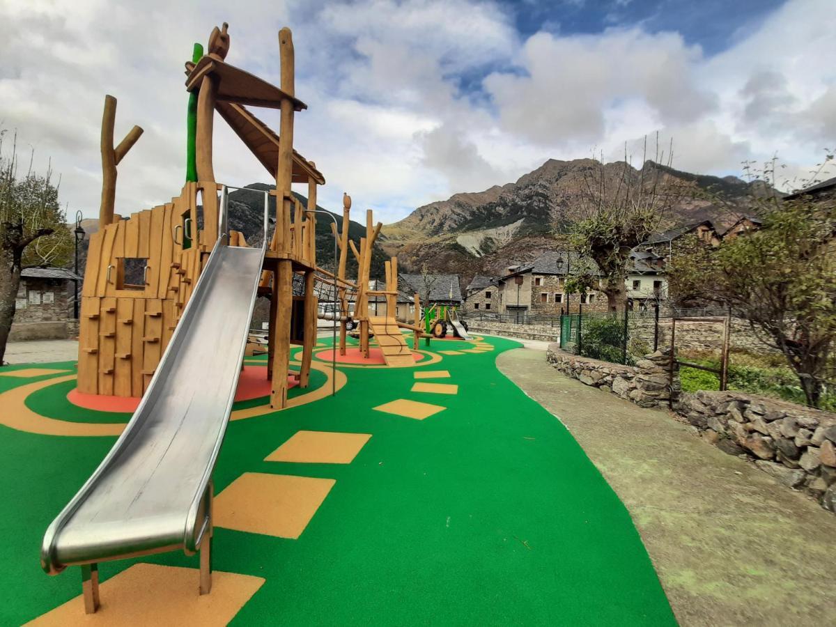 Bonic I Acollidor Triplex Amb Vistes Appartamento Bohí Esterno foto
